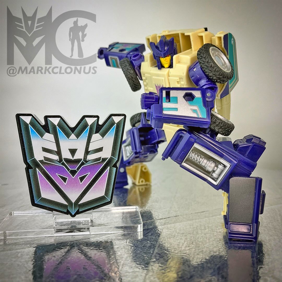トランスフォーマー ドゥームンデストラクションコレクション ラッカス Buy Transformers Legacy United Mayhem Attack Squad Rukus